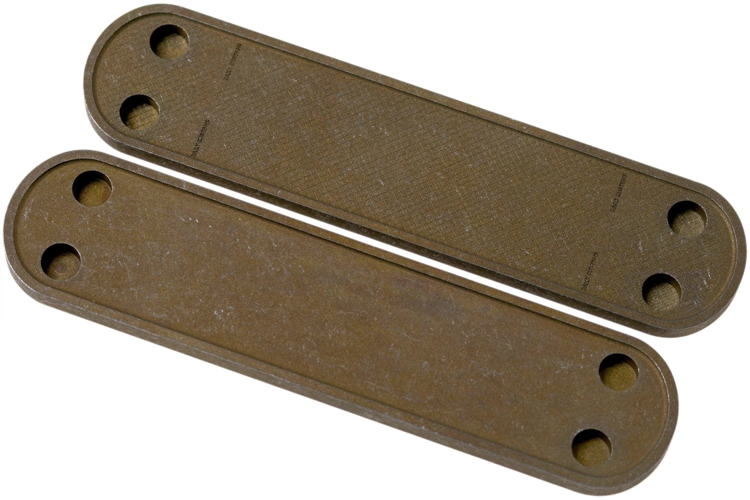 Daily Customs 58.2 Golfball Pattern, Rusty Titanium P10009497 Cachas Victorinox - Imagen 2